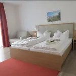 Friesenhof Hotel-restaurant-reitanlage 4*