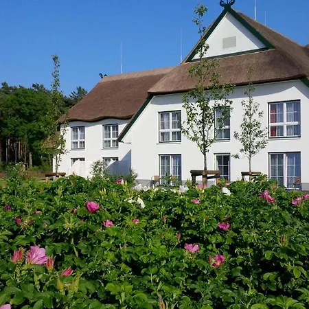 Friesenhof Hotel-restaurant-reitanlage 4*