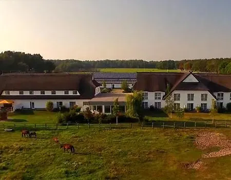 Friesenhof Hotel-restaurant-reitanlage