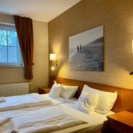 Friesenhof Hotel-restaurant-reitanlage