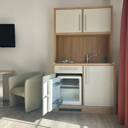 Friesenhof Hotel-restaurant-reitanlage 4*