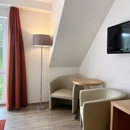 Friesenhof Hotel-restaurant-reitanlage ホテル 4*