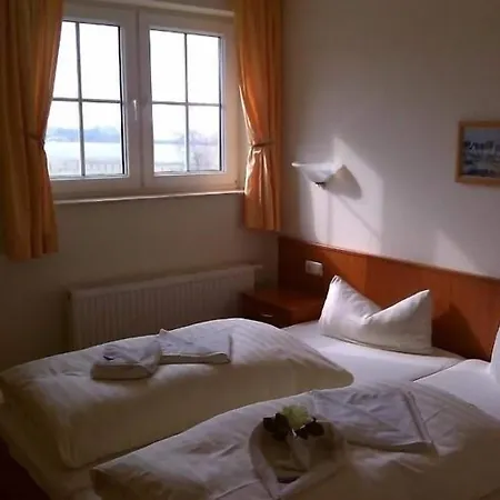 Friesenhof Hotel-restaurant-reitanlage Hotel Trassenheide