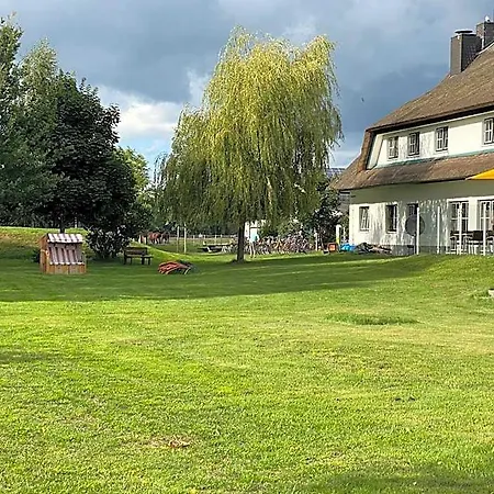 Hotel Friesenhof Hotel-restaurant-reitanlage 4*