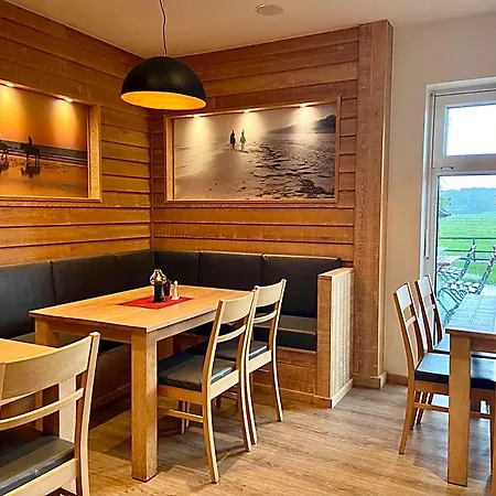 Friesenhof Hotel-restaurant-reitanlage 4*