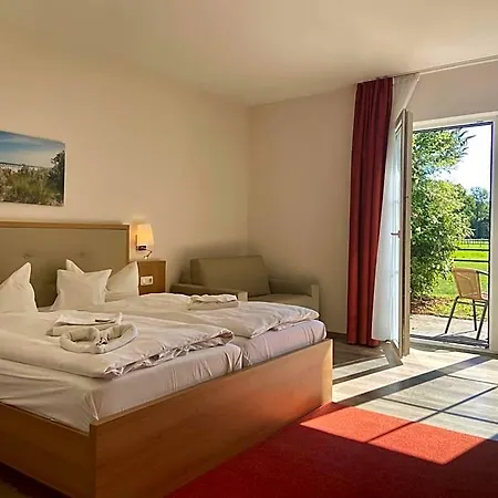 Hotel Friesenhof Hotel-restaurant-reitanlage Trassenheide